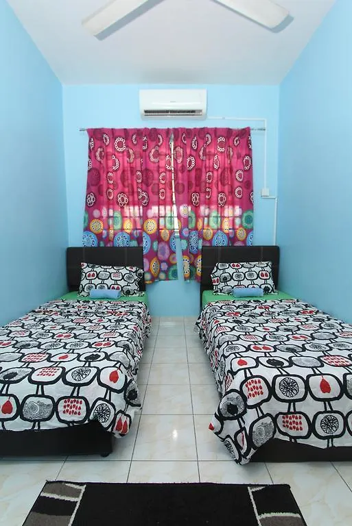 Noah'S Homestay Shah Alam 0*,